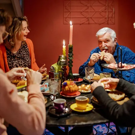 Frühstückspension Sfeervolle In De Voerstreek Lo-ghis - Met Zwembad 3*