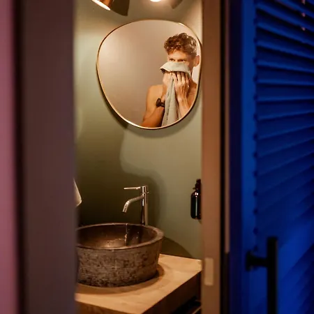 Sfeervolle In De Voerstreek Lo-ghis - Met Zwembad Отель типа 