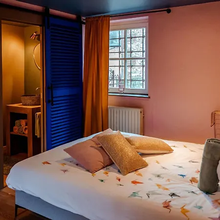 Sfeervolle In De Voerstreek Lo-ghis - Met Zwembad Отель типа 