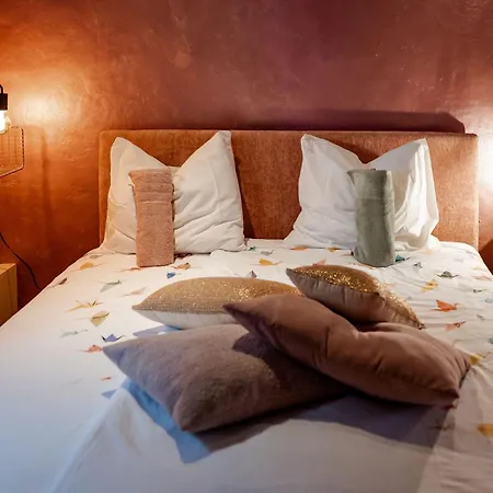 Sfeervolle In De Voerstreek Lo-ghis - Met Zwembad Отель типа 