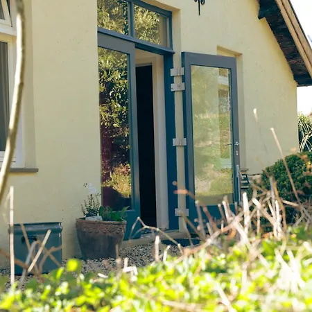 Bed & Breakfast Sfeervolle In De Voerstreek Lo-ghis - Met Zwembad *