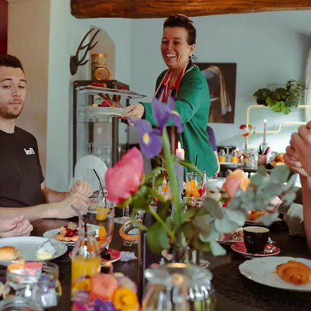 Sfeervolle In De Voerstreek Lo-ghis - Met Zwembad 3*