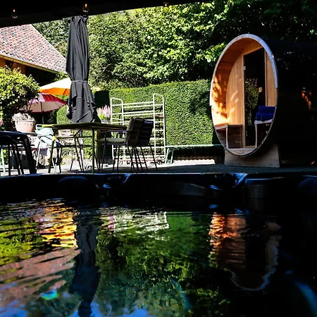 Bed and Breakfast Sfeervolle In De Voerstreek Lo-ghis - Met Zwembad 3*
