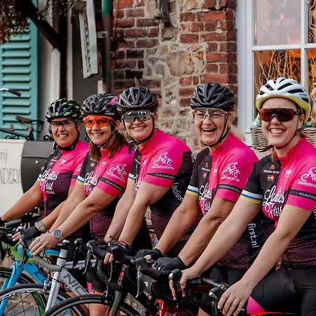 Sfeervolle In De Voerstreek Lo-ghis - Met Zwembad Вурен