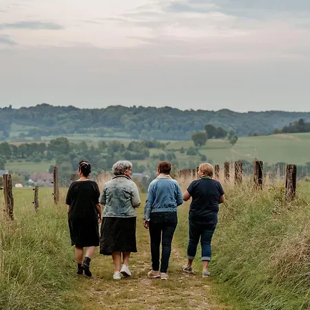 Sfeervolle In De Voerstreek Lo-ghis - Met Zwembad Вурен