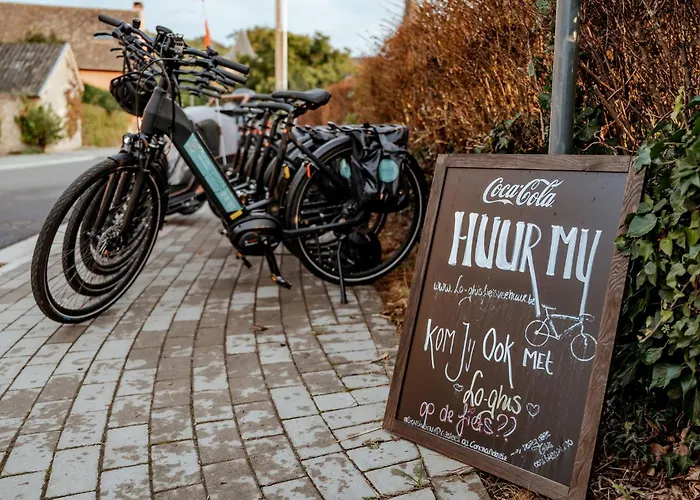 Sfeervolle In De Voerstreek Lo-ghis - Met Zwembad Bed & Breakfast Voeren