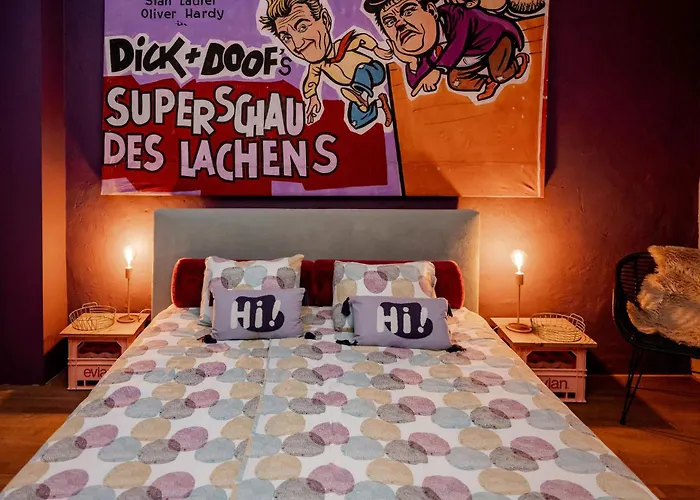 Sfeervolle In De Voerstreek Lo-ghis - Met Zwembad Bed & Breakfast 3*