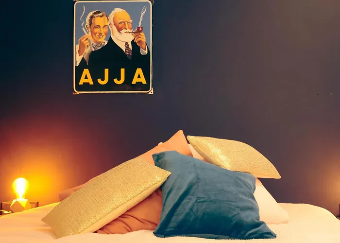 Sfeervolle In De Voerstreek Lo-ghis - Met Zwembad Bed & Breakfast 3*