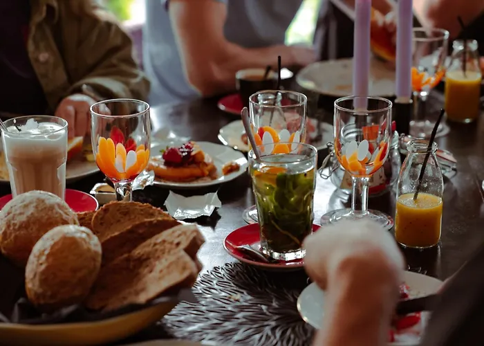 Bed & Breakfast Sfeervolle In De Voerstreek Lo-ghis - Met Zwembad