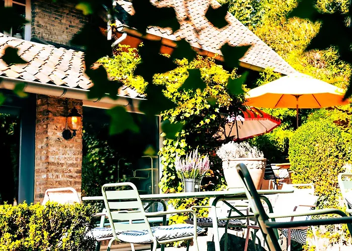 Sfeervolle In De Voerstreek Lo-ghis - Met Zwembad Bed & Breakfast