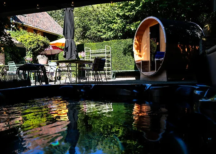 Bed & Breakfast Sfeervolle In De Voerstreek Lo-ghis - Met Zwembad 3*